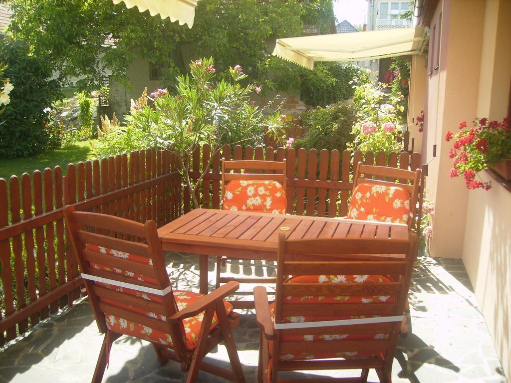 Bungalovy Natura Trávnica Oda fotoğraf